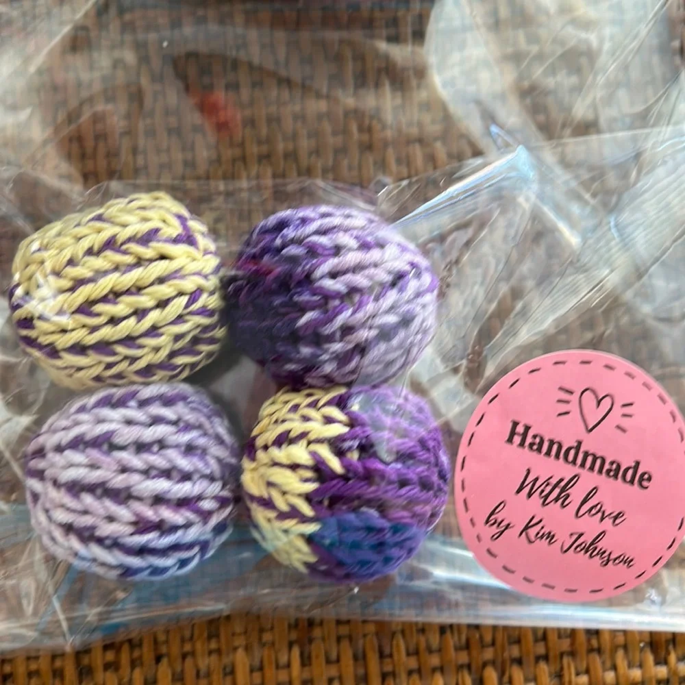 FreshQTY 4 100% organic catnip hand knit toys hand crafted 100% cotton material